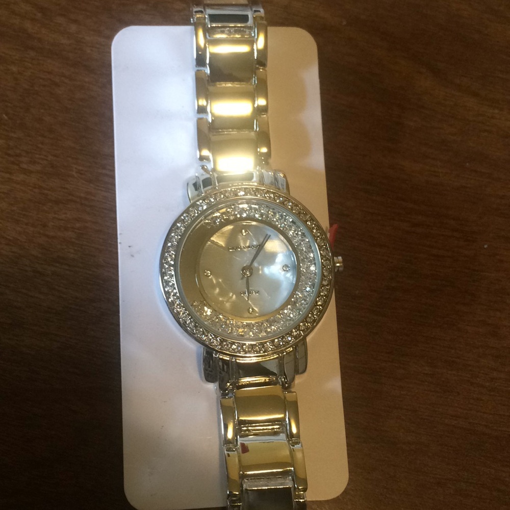 Sold - Picture 3 of 8